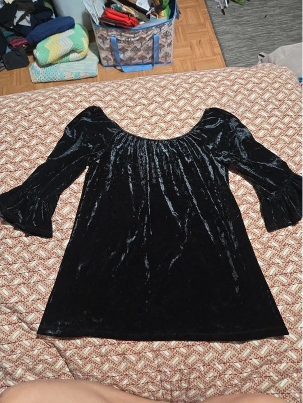 Vampy gothic girl velvet bell sleeve  off the shoulder top Size small